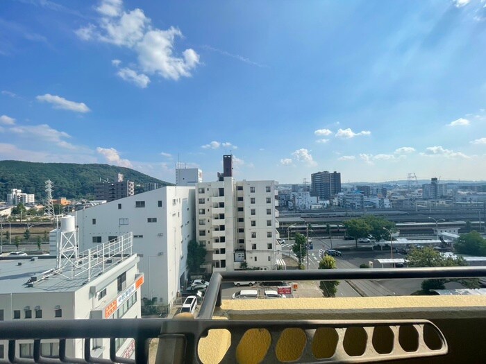 物件内観写真16　(室内からの展望)