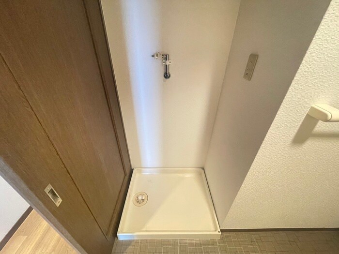 物件内観写真22　(洗濯機置場)