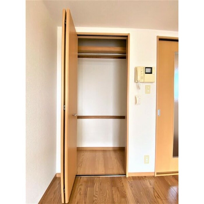 物件内観写真10　(収納)