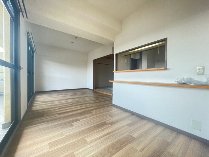 物件内観写真8　(居室)