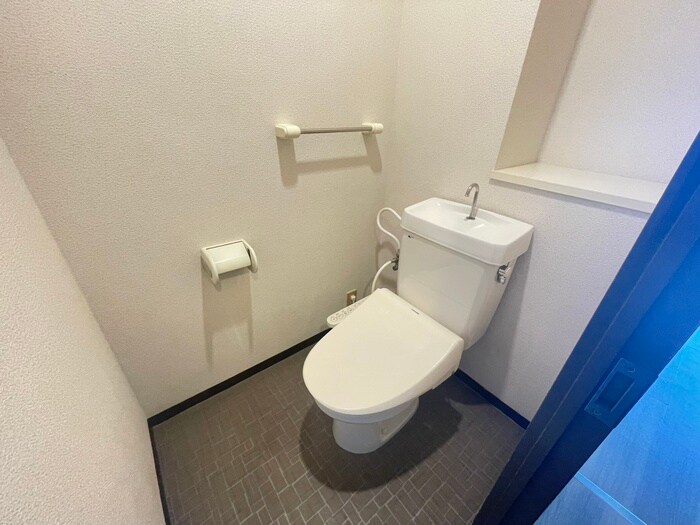 物件内観写真11　(トイレ)