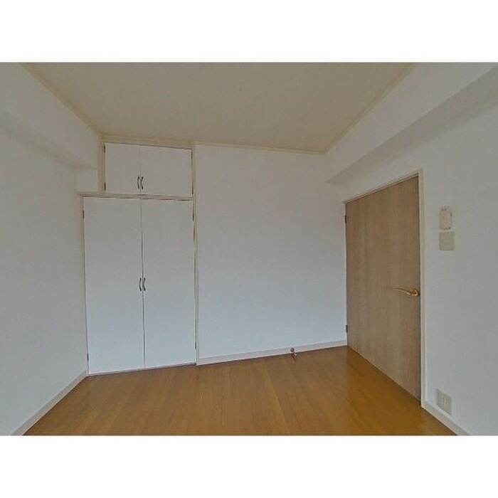 物件内観写真4　(居室)