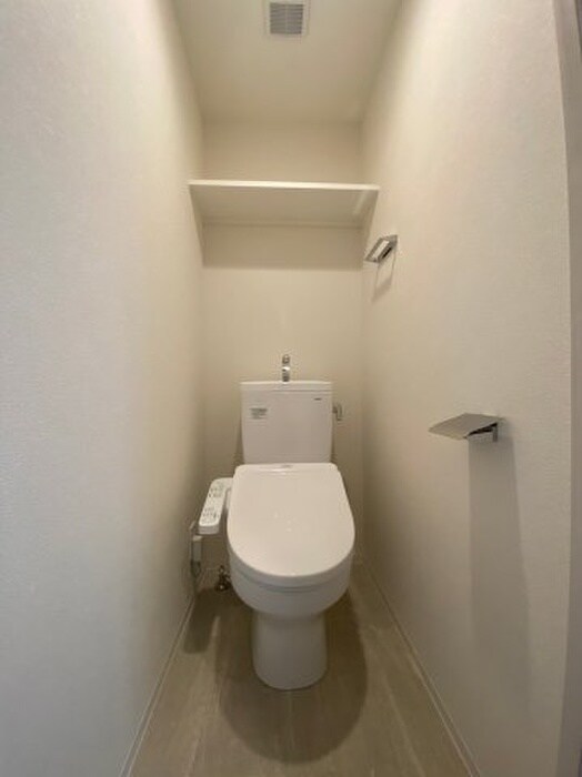 物件内観写真4　(トイレ)