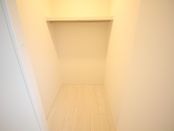 物件内観写真18　(収納)
