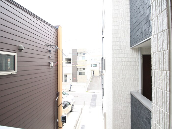 物件内観写真20　(室内からの展望)