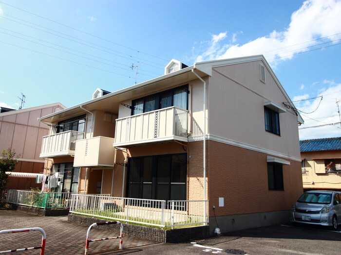 セジュ-ルマエダⅠの物件外観写真