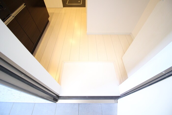 物件内観写真15　(玄関)