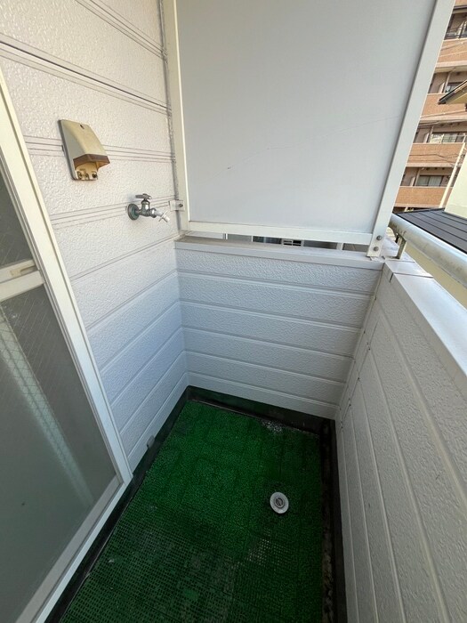 物件内観写真17　(洗濯機置場)