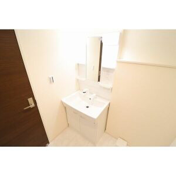 物件内観写真12　(洗面)