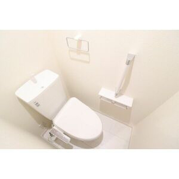 物件内観写真16　(トイレ)