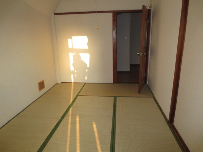 物件内観写真9　(居室)