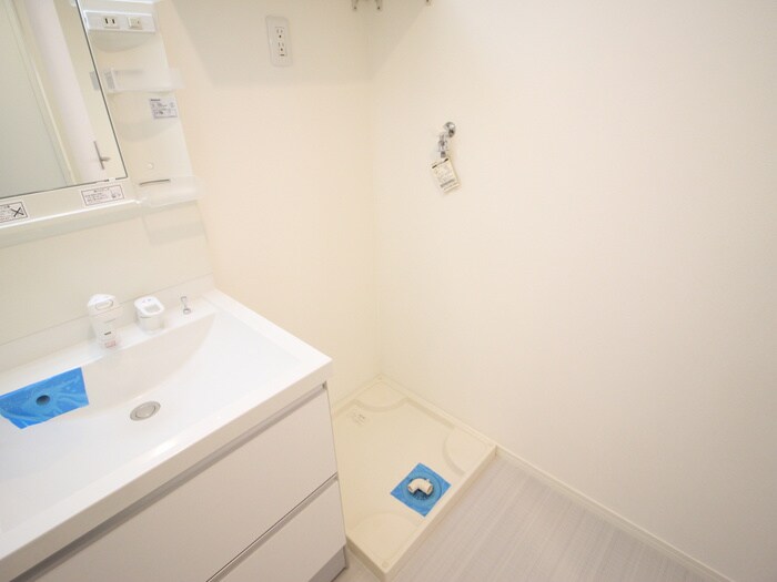 物件内観写真14　(洗濯機置場)