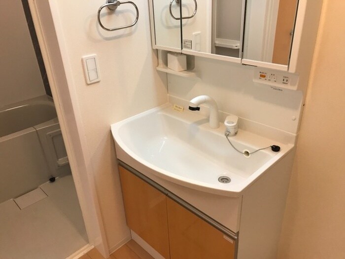 物件内観写真9　(洗面)