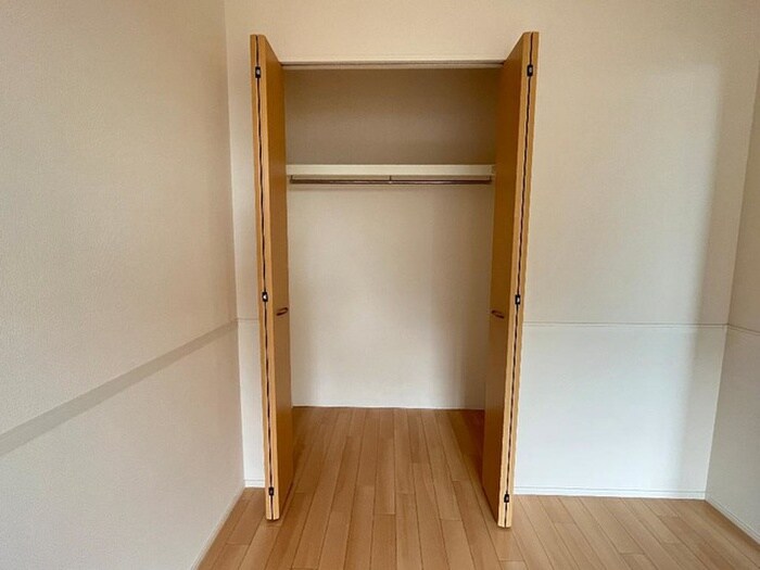 物件内観写真12　(収納)