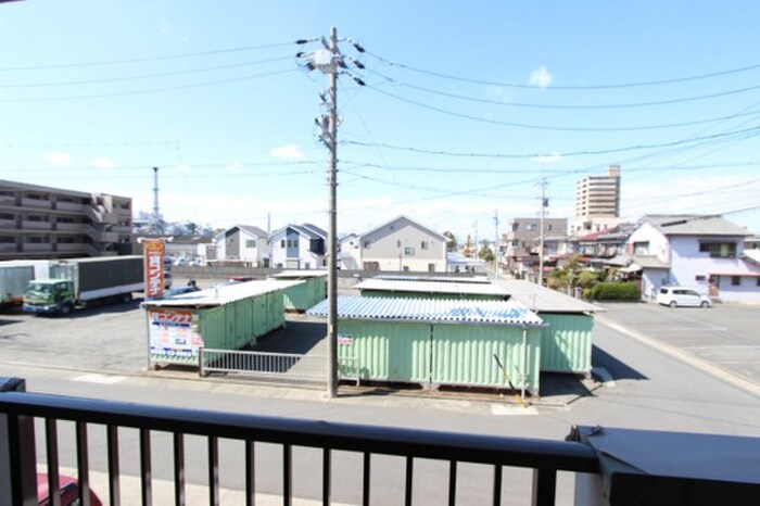 物件内観写真12　(室内からの展望)