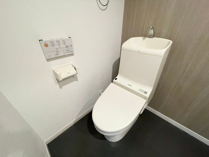 物件内観写真11　(トイレ)