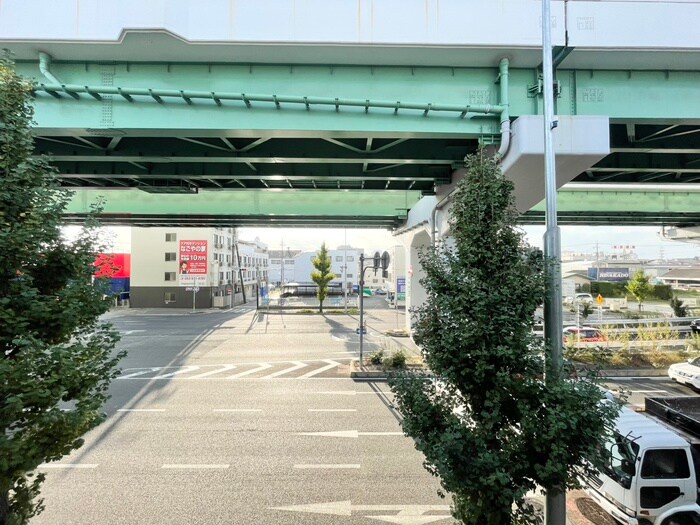 物件内観写真15　(室内からの展望)