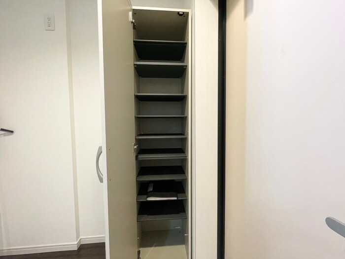 物件内観写真17　(靴箱)