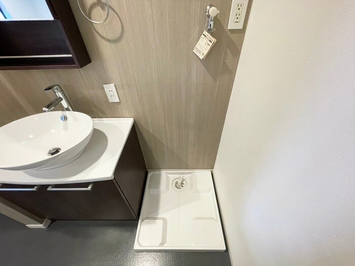 物件内観写真18　(洗濯機置場)