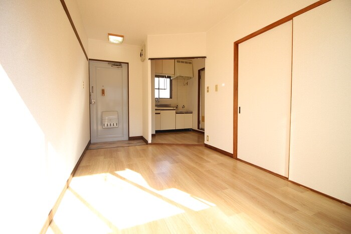 物件内観写真7　(居室)