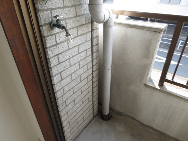 物件内観写真14　(洗濯機置場)