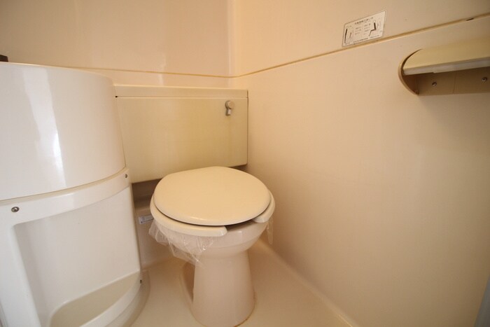 物件内観写真14　(トイレ)