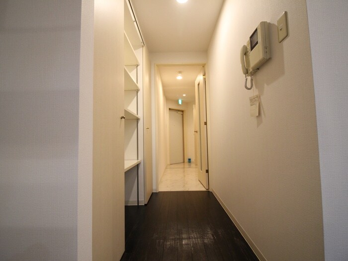物件内観写真21　(廊下)