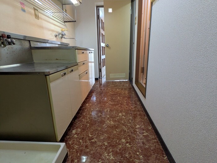 物件内観写真18　(廊下)