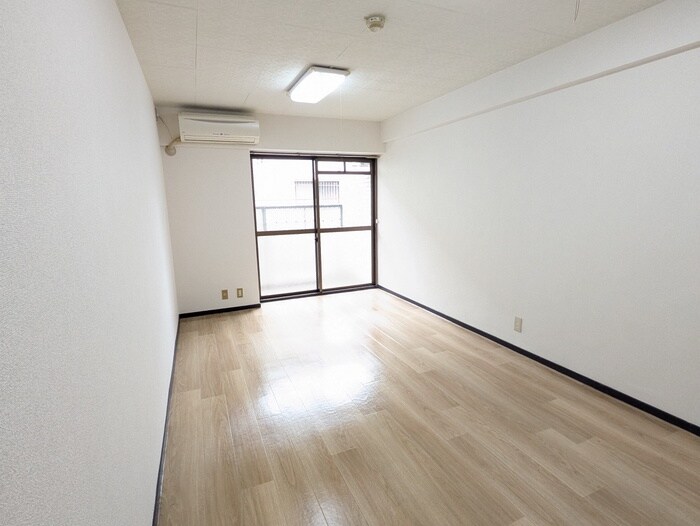 物件内観写真21　(居室)