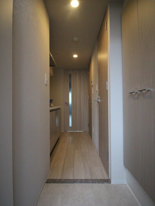 物件内観写真9　(廊下)