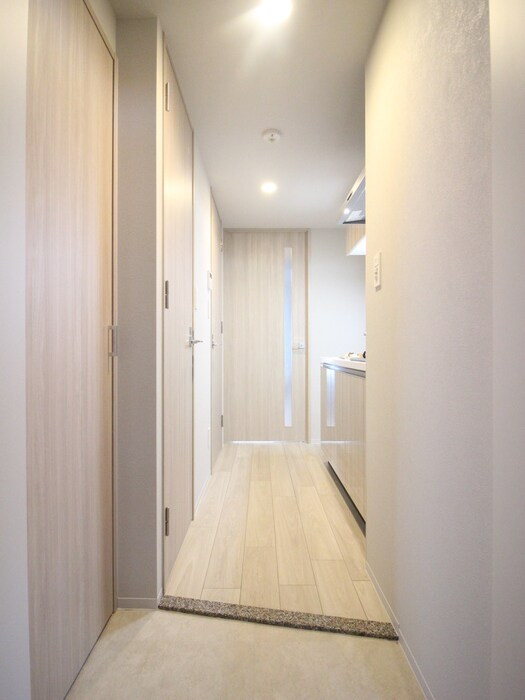 物件内観写真9　(廊下)