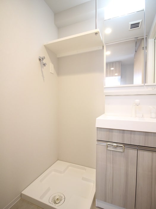 物件内観写真13　(洗濯機置場)