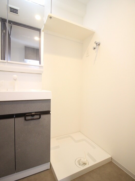 物件内観写真13　(洗濯機置場)