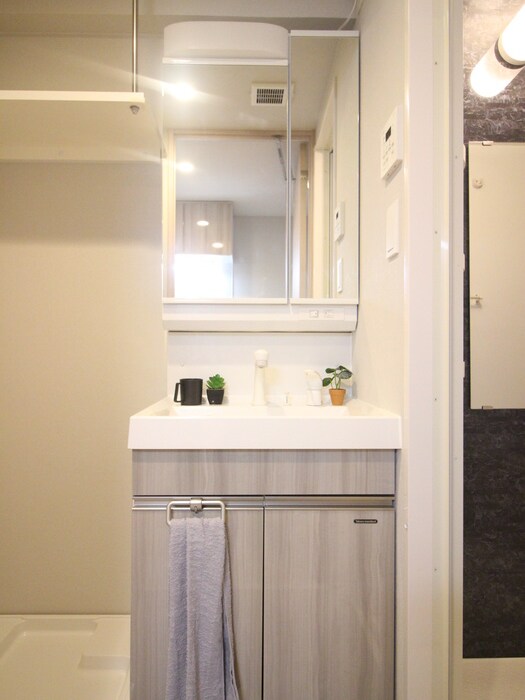 物件内観写真13　(洗面)