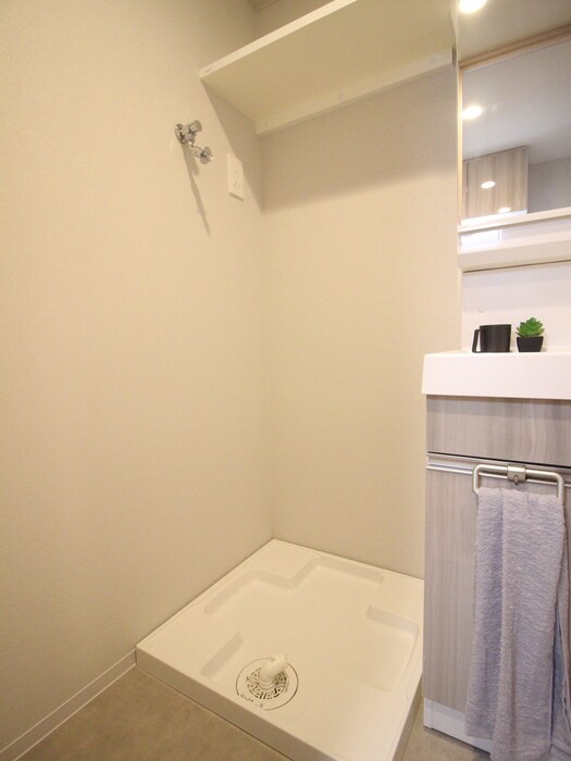 物件内観写真14　(洗濯機置場)