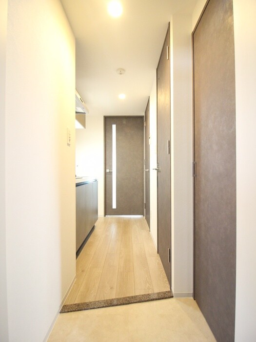 物件内観写真17　(廊下)