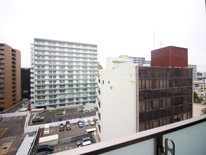 物件内観写真18　(室内からの展望)