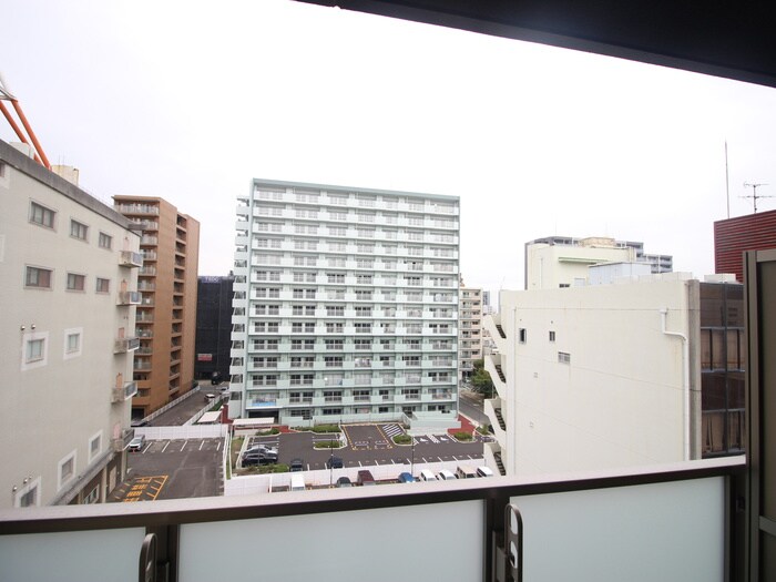 物件内観写真18　(室内からの展望)