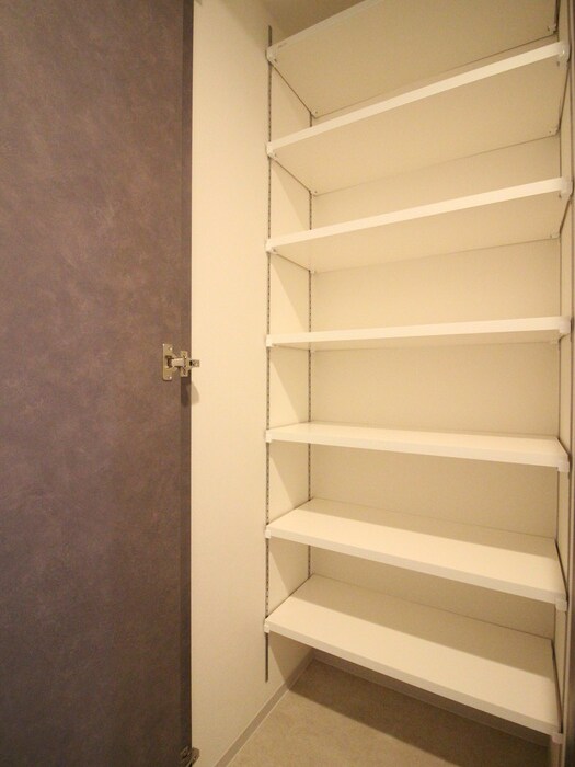 物件内観写真19　(収納)