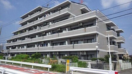 ジョリヴィ安城二本木　１０７外観写真