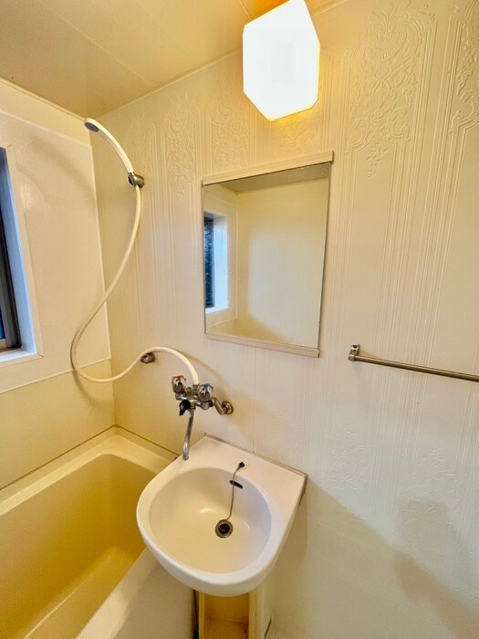 物件内観写真12　(洗面)