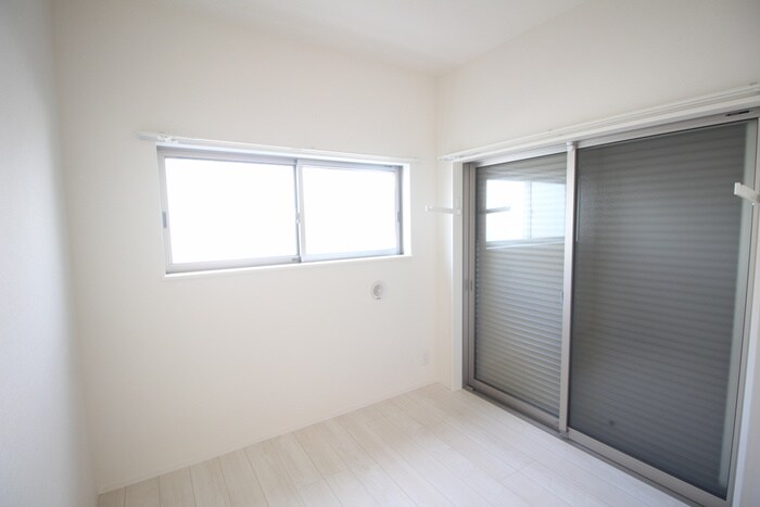 物件内観写真8　(居室)