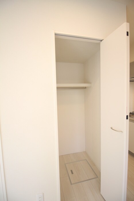 物件内観写真10　(収納)