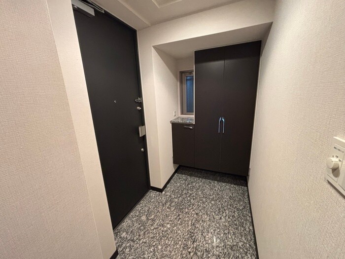 物件内観写真17　(玄関)