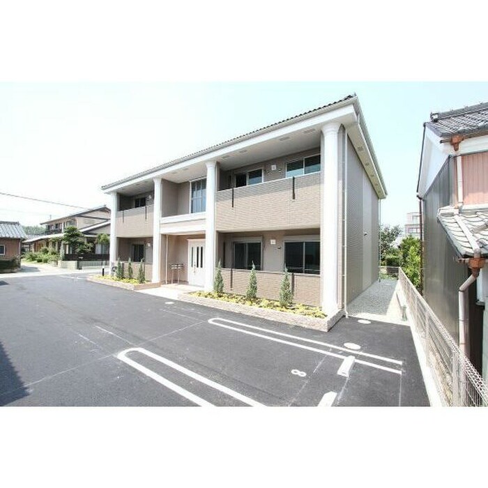 物件外観写真1　(外観写真)