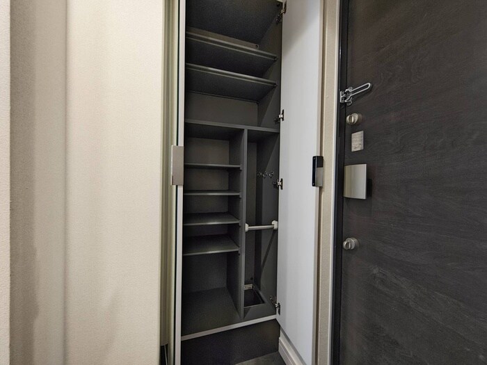 物件内観写真16　(靴箱)