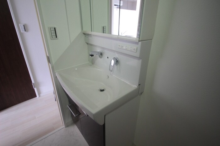 物件内観写真11　(洗面)