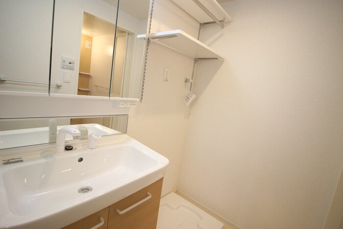 物件内観写真11　(洗面)