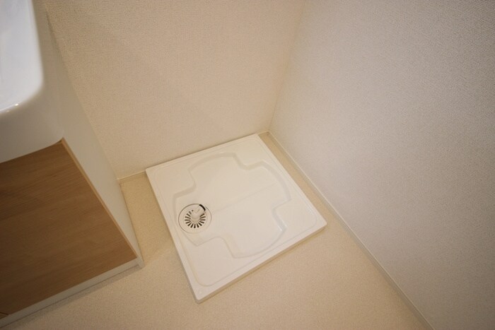 物件内観写真13　(洗濯機置場)