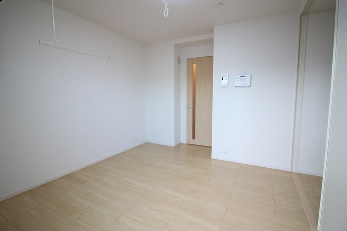 物件内観写真16　(居室)